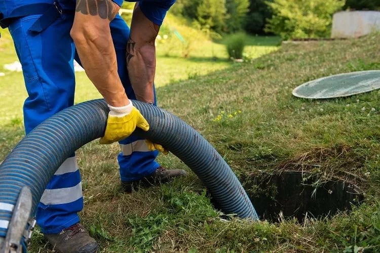 Apakah Sedot WC Harus dari Septic Tank